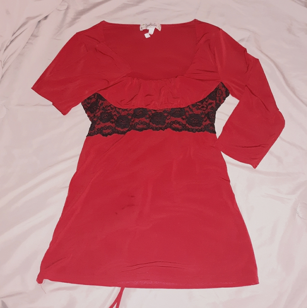 YOUNIQUE  Empire Waist  Med blouse